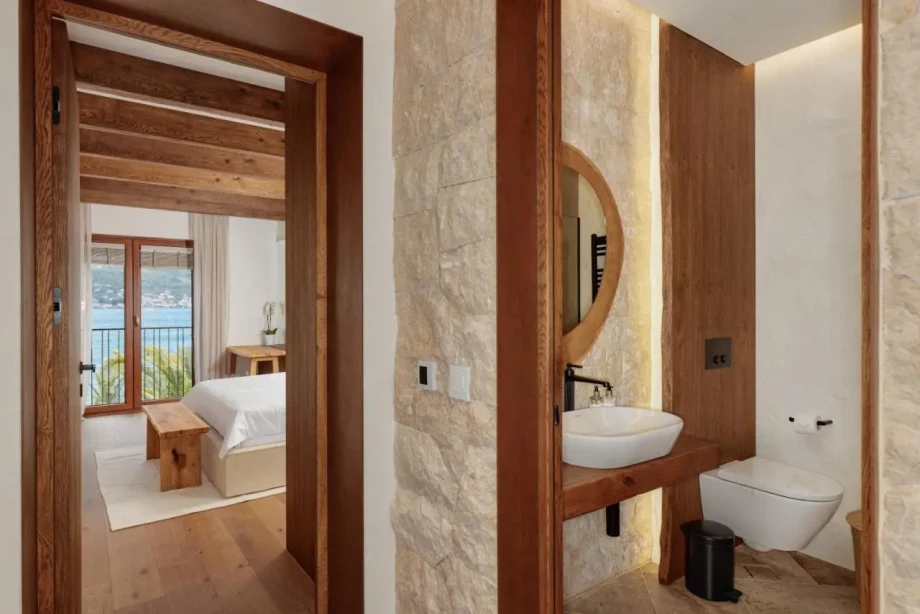 Elegantly Designed Interior with Sophisticated Decor