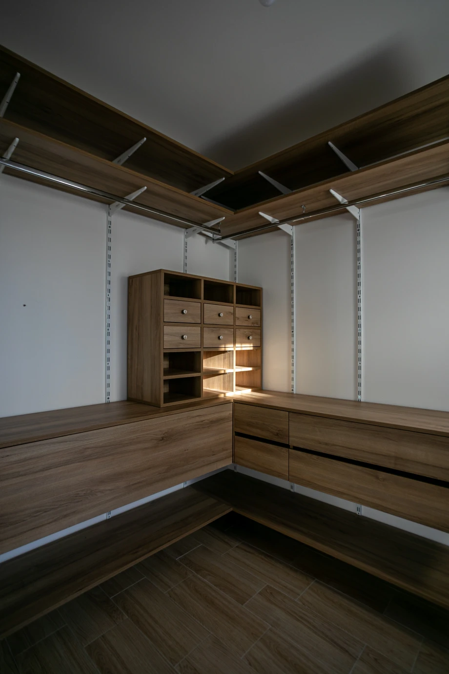 Spacious Wardrobe with Ample Storage