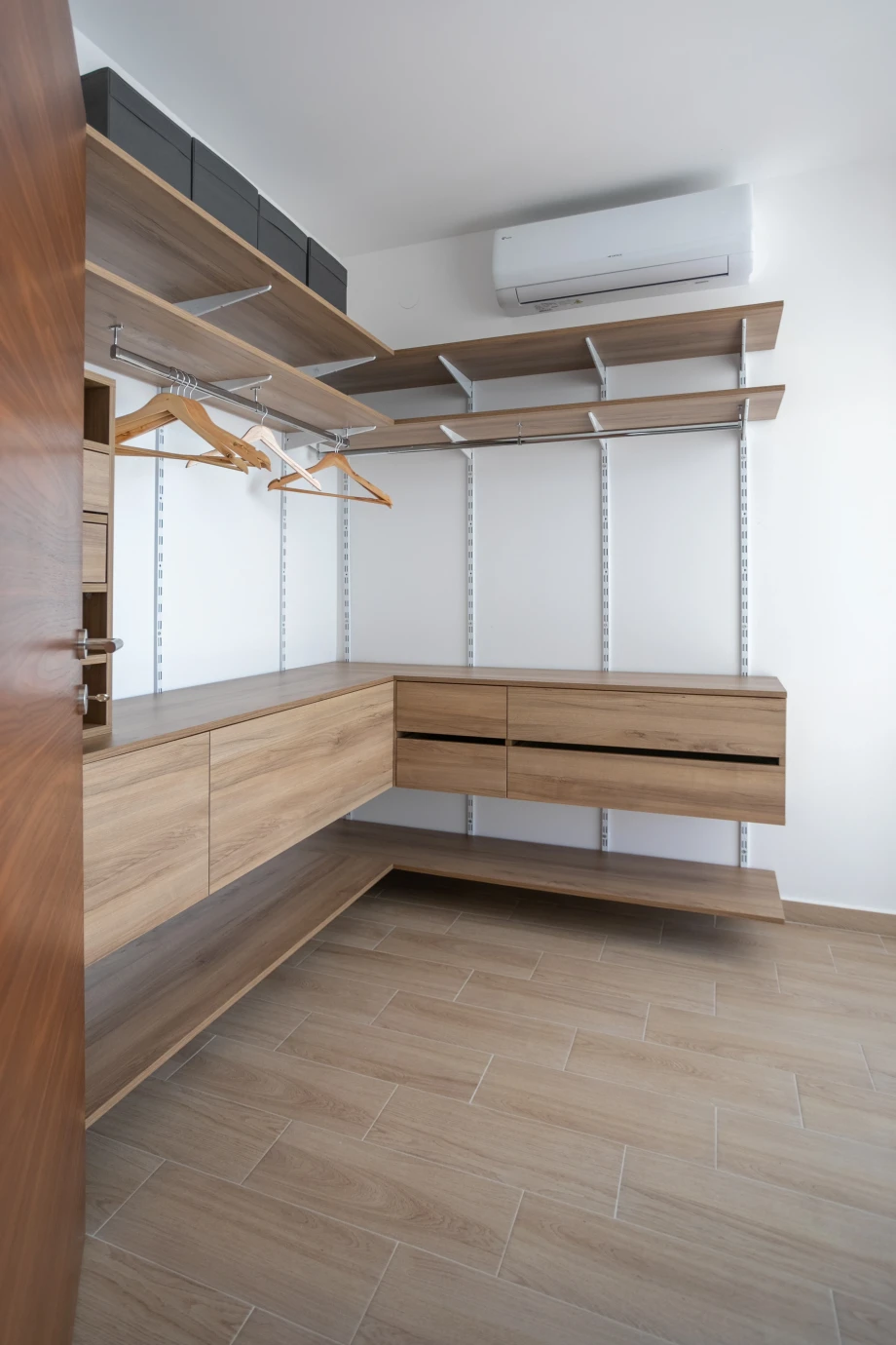 Spacious Wardrobe for Convenient Storage