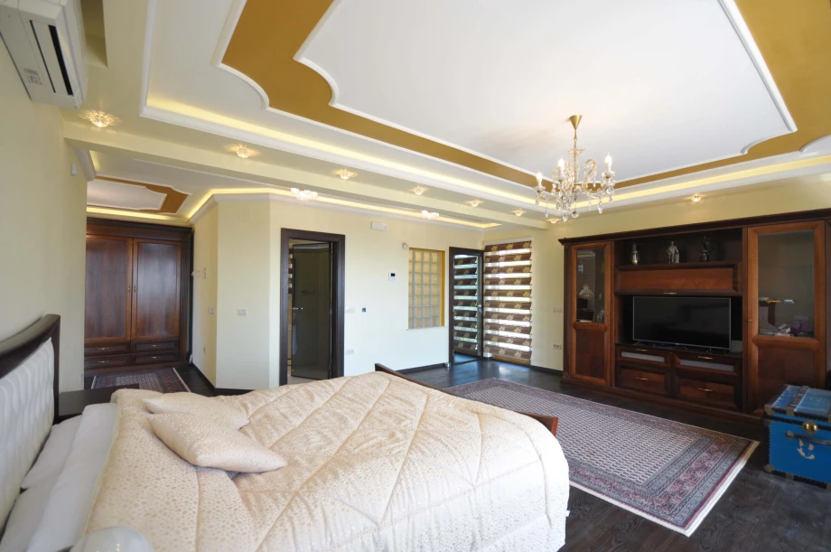 Comfortable Bedroom for Two with Cozy Ambiance