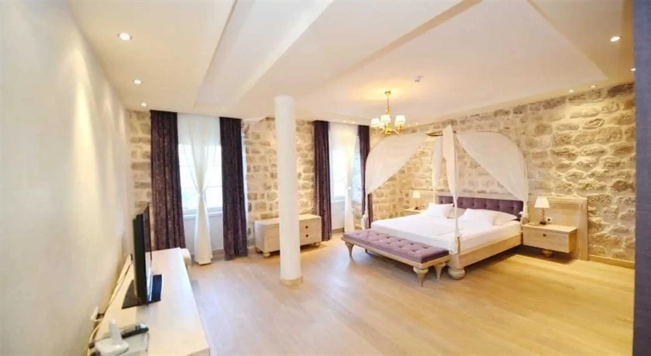 Chic Comfort: Beautiful Bed in a Stylish Villa Bedroom