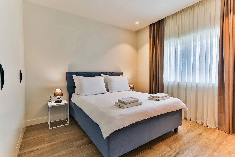 Comfortable Double Room with Elegant Design