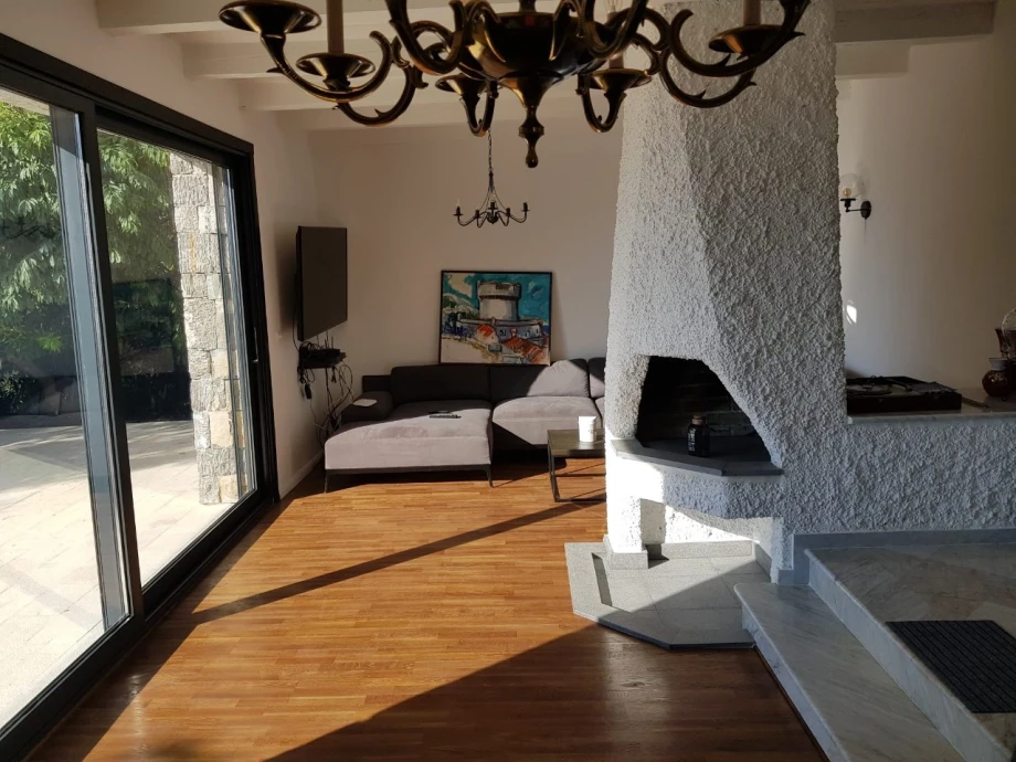 Stylish and Cozy Living Room