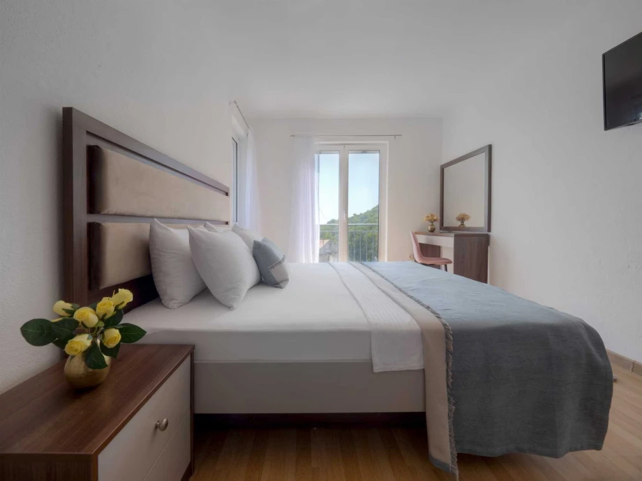 Cozy Comfortable Double Bed in Modern Villa Bedroom