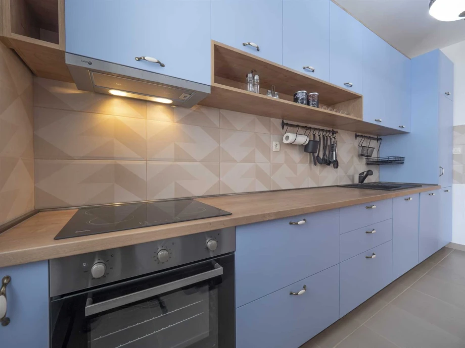 Modern Villa Kitchen with High-End Appliances and Elegant Design