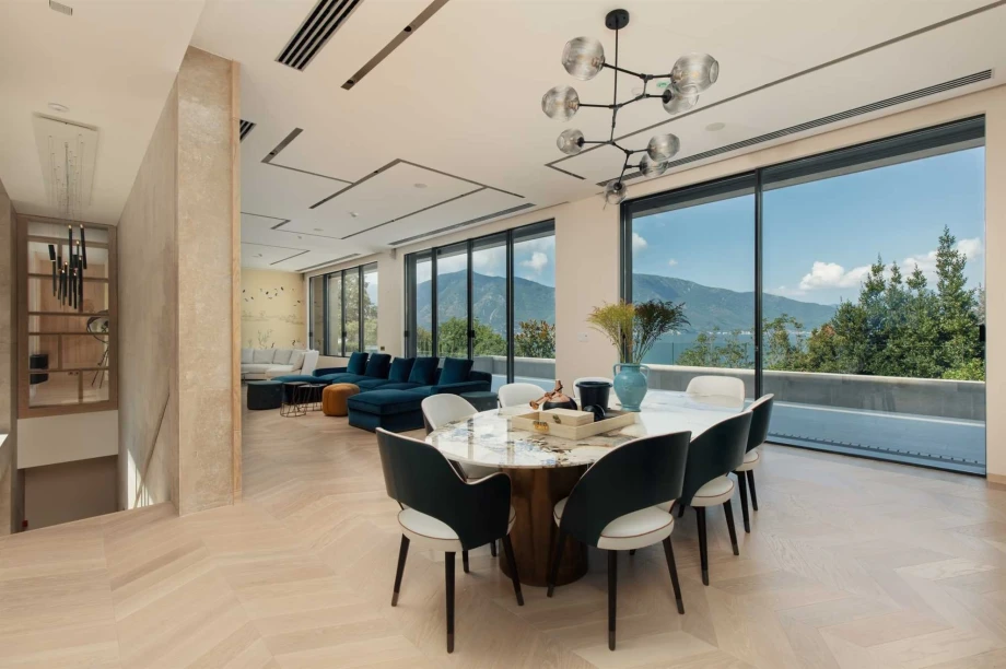 Elegant Dining Area with Scenic Views