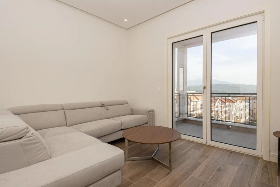 Cozy Sitting Area with Comfortable Seating and Inviting Atmosphere