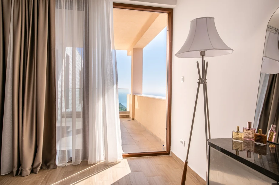 Stylish Modern Touches in the Villa’s Interior Design