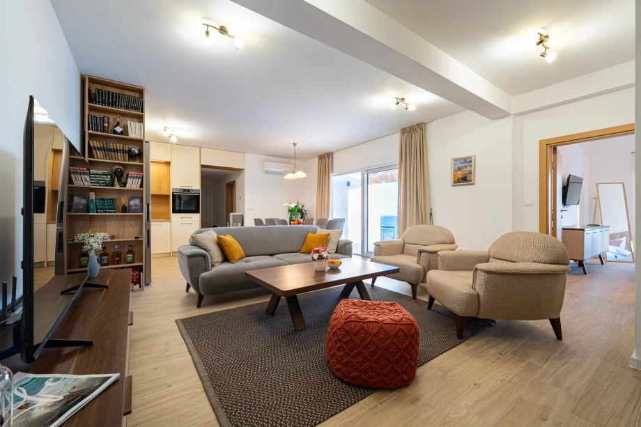 Inviting Lounge Area with Comfortable Furniture – A Cozy Corner of the Villa