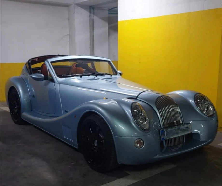 Morgan Aero 8