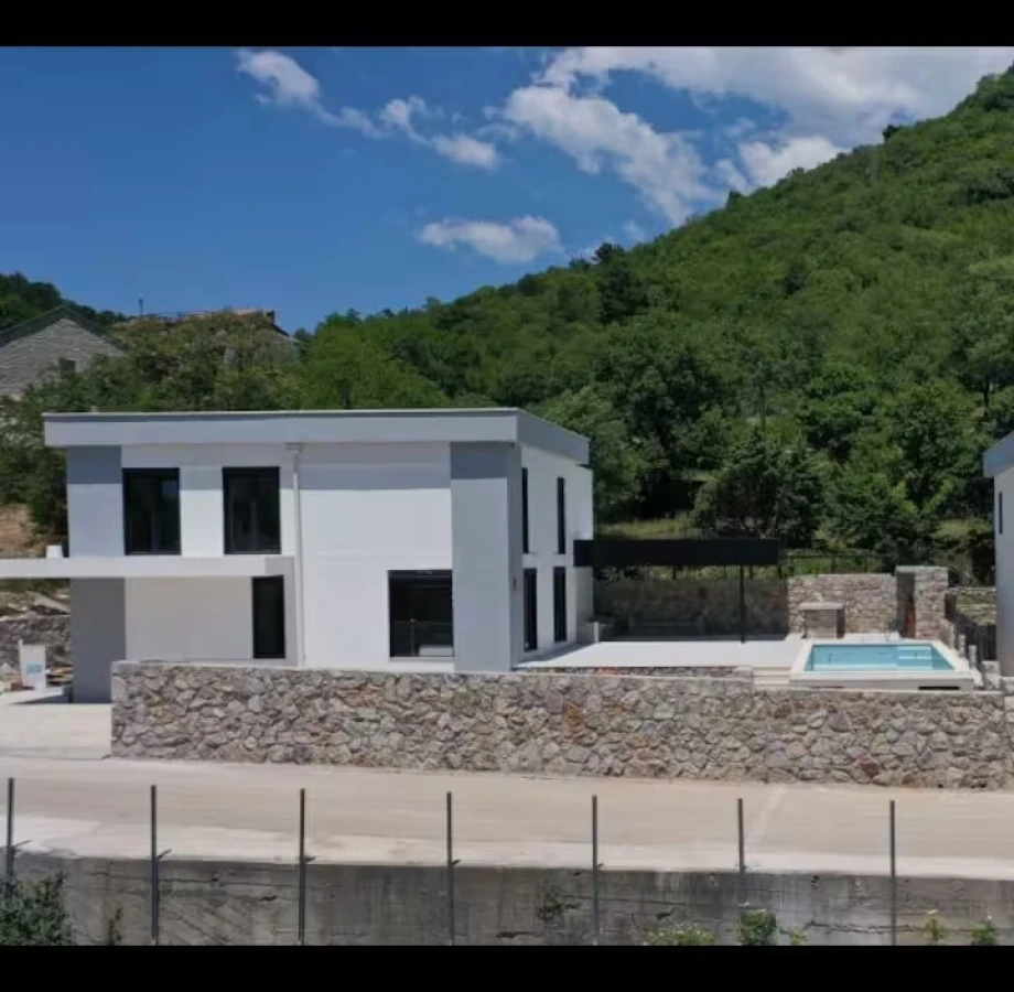 Charming Villa Exterior with Beautiful Architectural Design