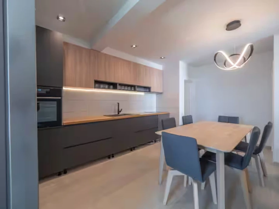 Stylish Dining Table for Elegant Meals at the Villa