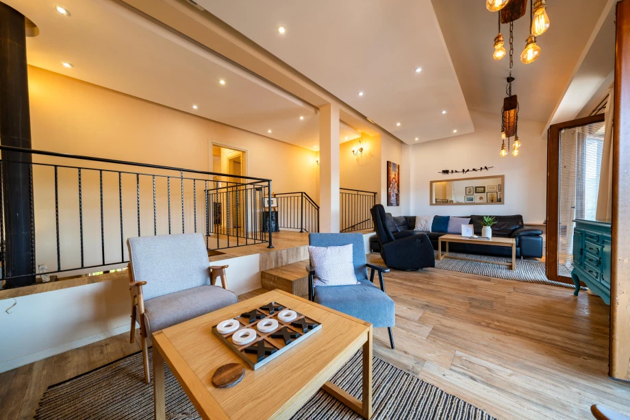 Wonderful Interior Details Highlighting Artistic Design and Elegant Finishes