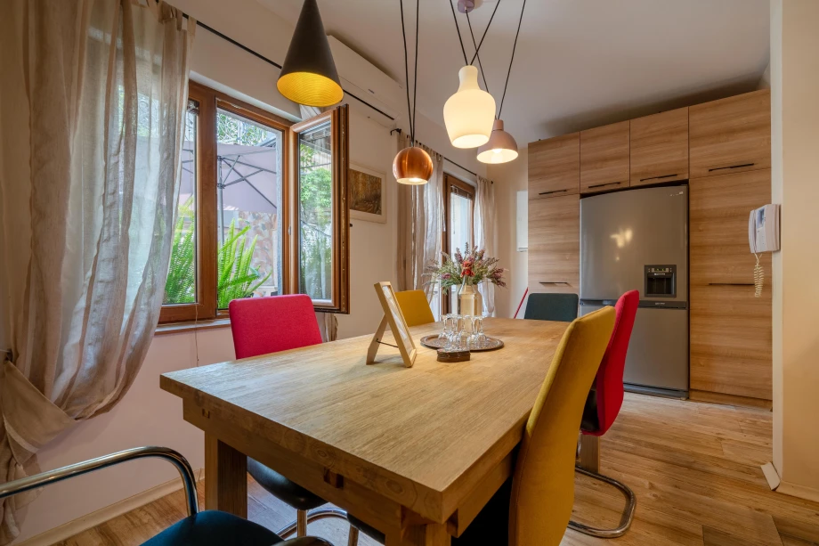 Elegant Indoor Dining Table with Modern Chairs – Stylish Villa Dining Area