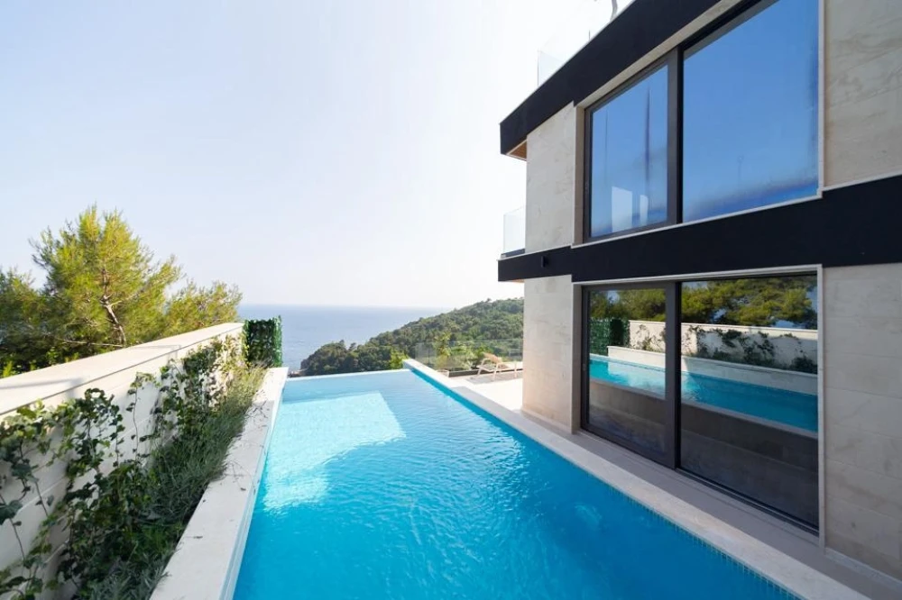 Beautiful Villa with Private Pool and Lush Garden – Serene Montenegro Retreat