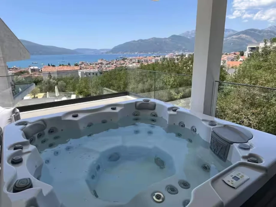 Spacious Jacuzzi with Scenic Outdoor Setting at Montenegro Villa