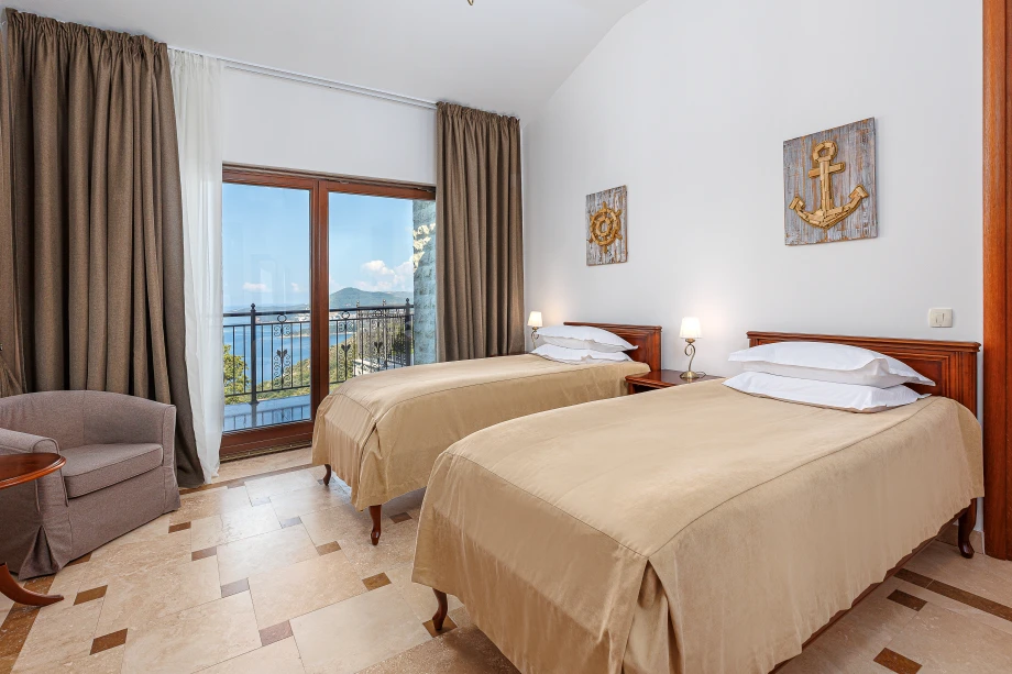 Villa Reef Sands with Pool