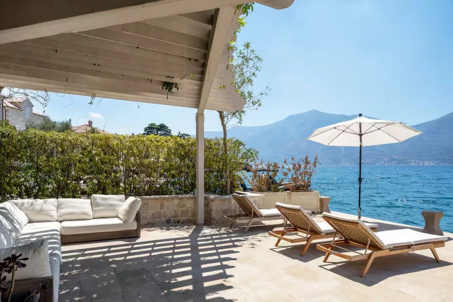 Seaside Resort Villa with Panoramic Ocean Views