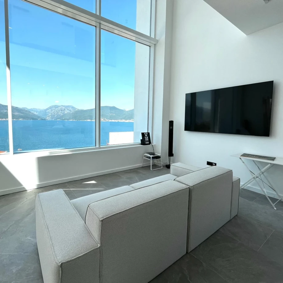 Living Room with Panoramic View and Large Plasma TV