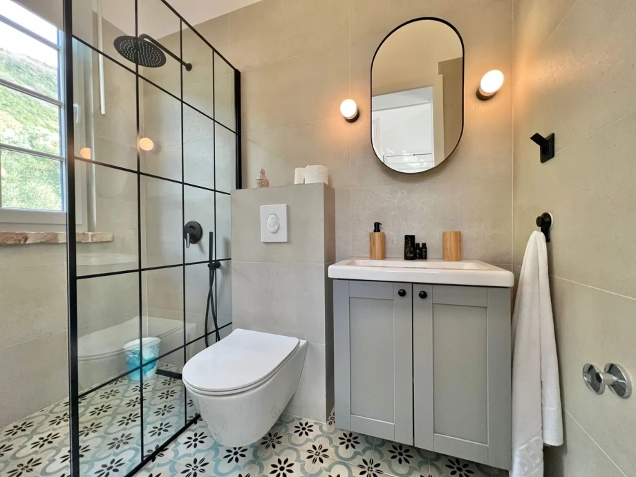 Modern Bathroom with Shower