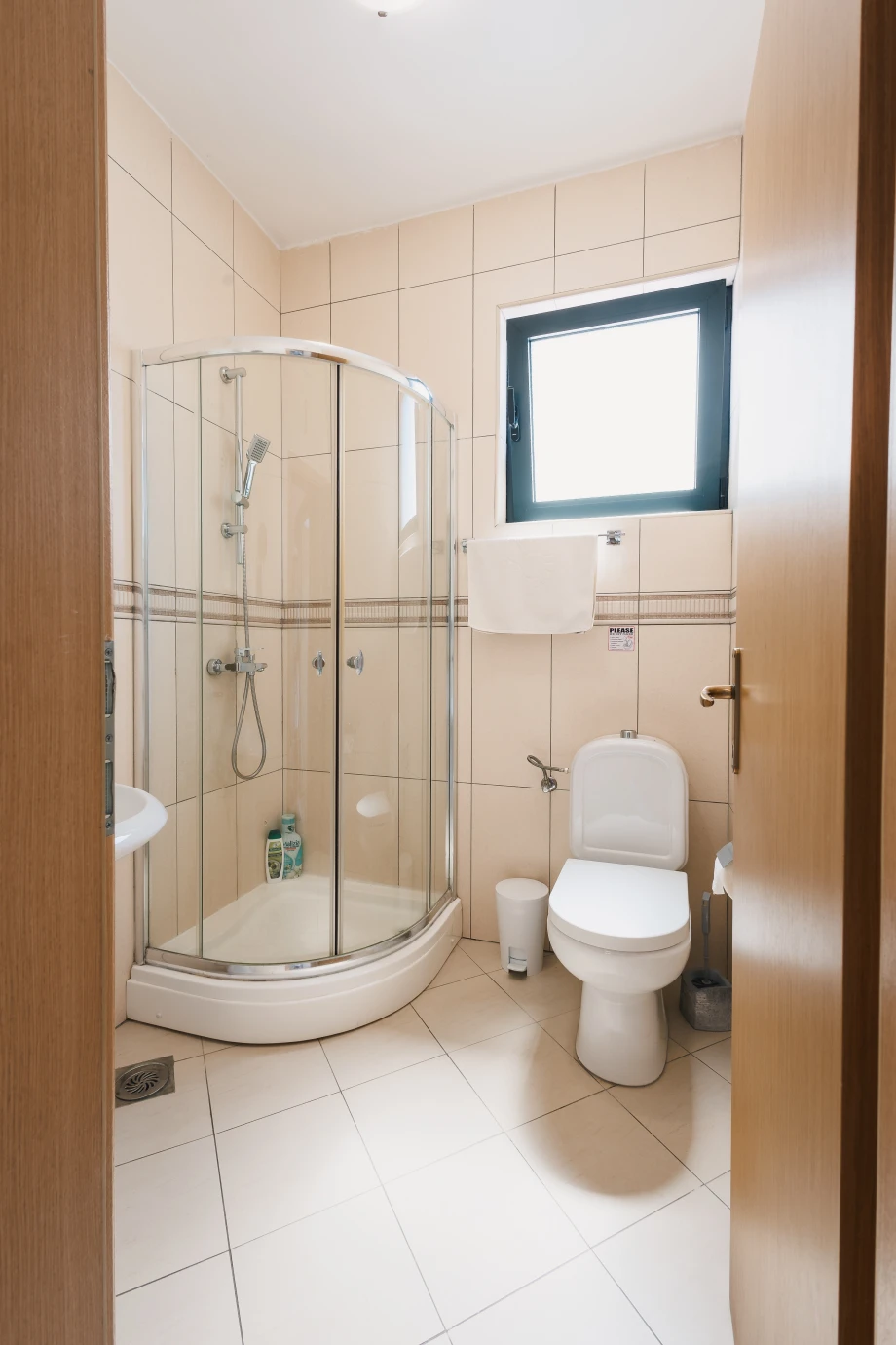 Bathroom with Shower Cabin – 7-Bedroom Beachfront Villa
