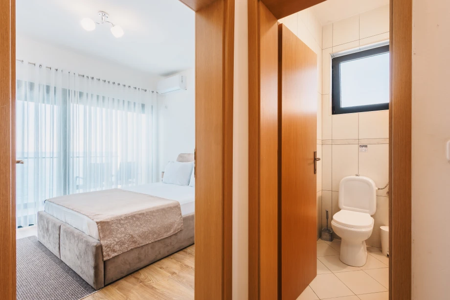 Elegant Double Bed – 7-Bedroom Beachfront Villa