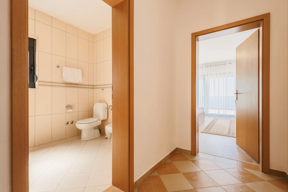 Elegant Double Bed – 7-Bedroom Beachfront Villa