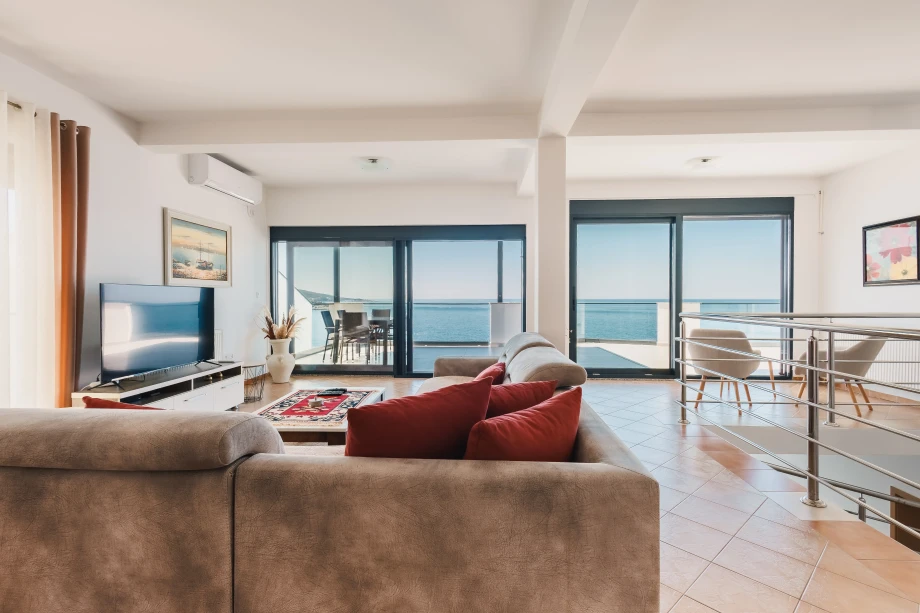 Beachfront Villa with Panoramic Sea View