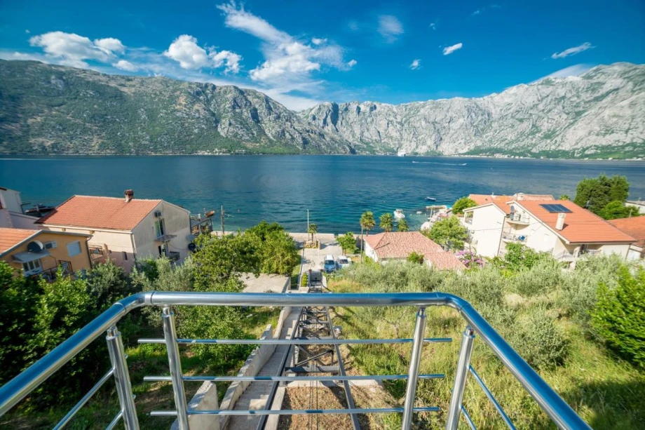 Villa Lume – Terrace with Stunning Sea View in Kotor