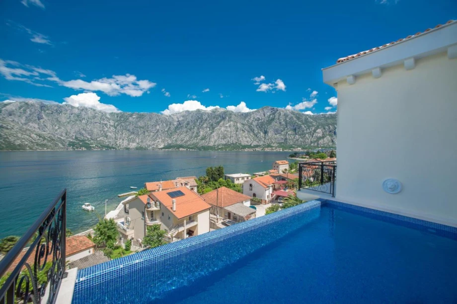 Villa Lume – Luxury Villa with Pool Overlooking the Adriatic
