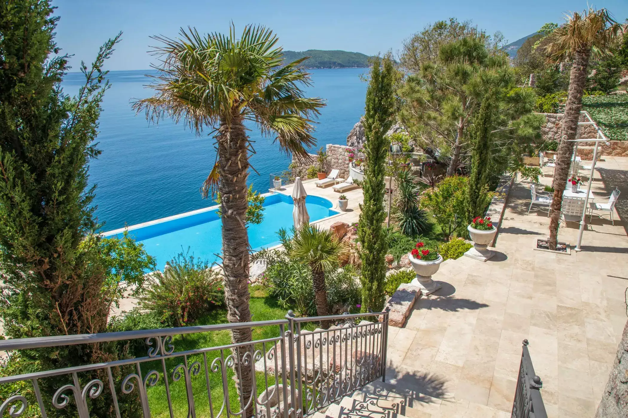 Luxury Villas in Montenegro – 2026 Guide