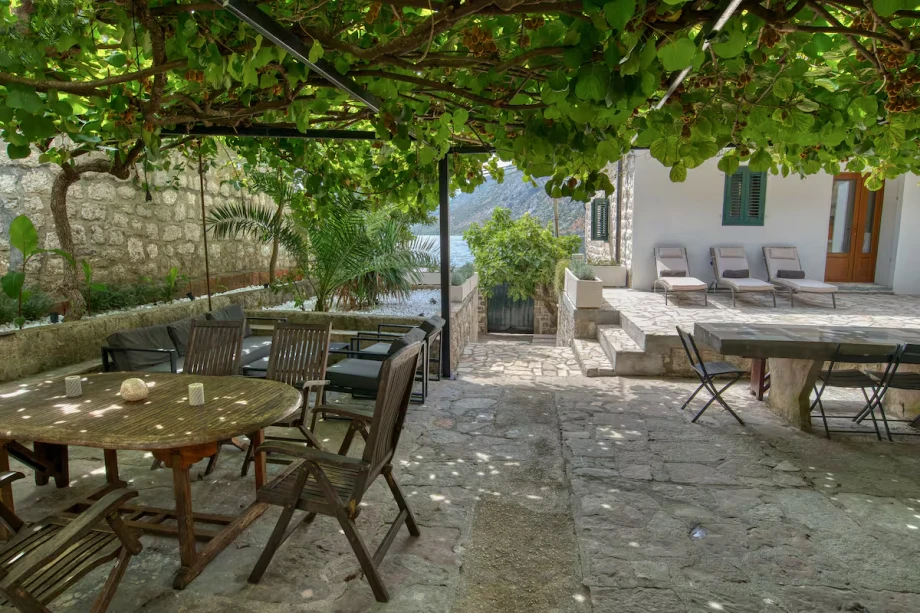 Al Fresco Dining with Coastal Views