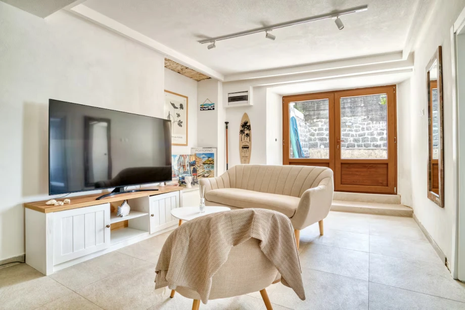 Comfortable Living Area with Entertainment