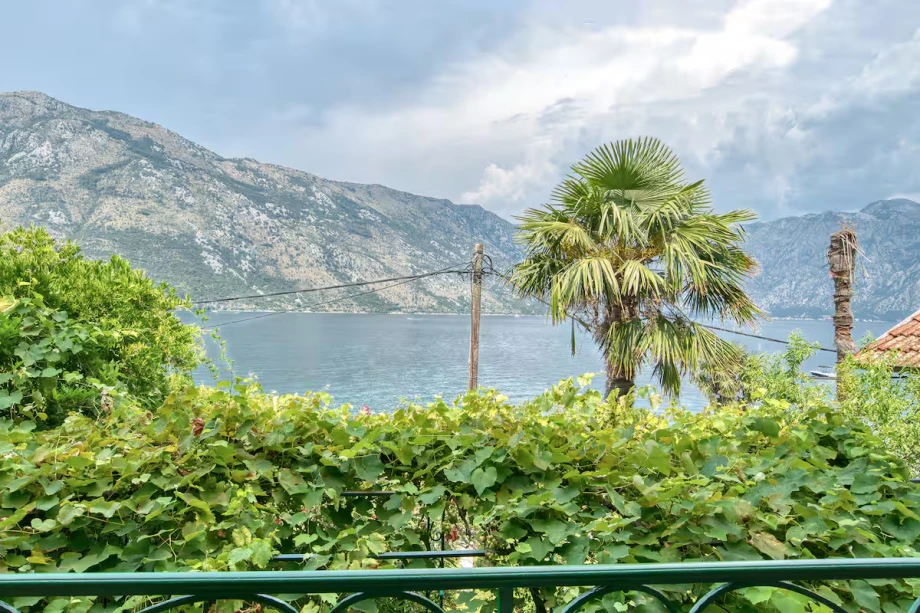 Stunning Panoramic Sea Views