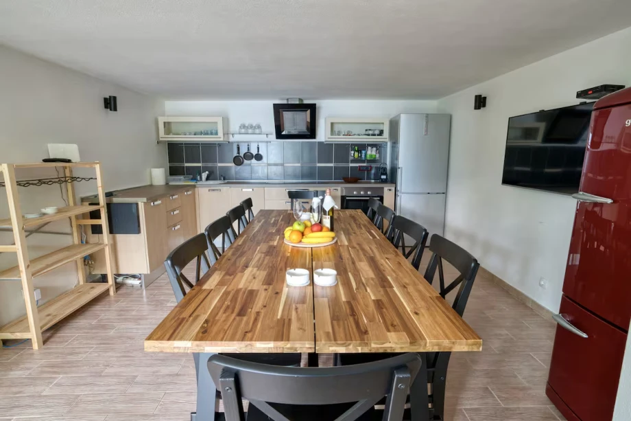 Chic Dining Area for Memorable Meals