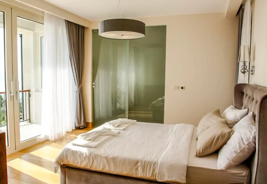 Peaceful Coastal Bedroom Retreat