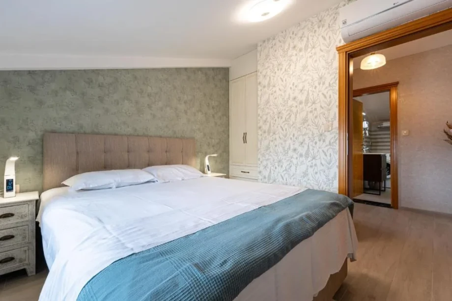 Bedroom II