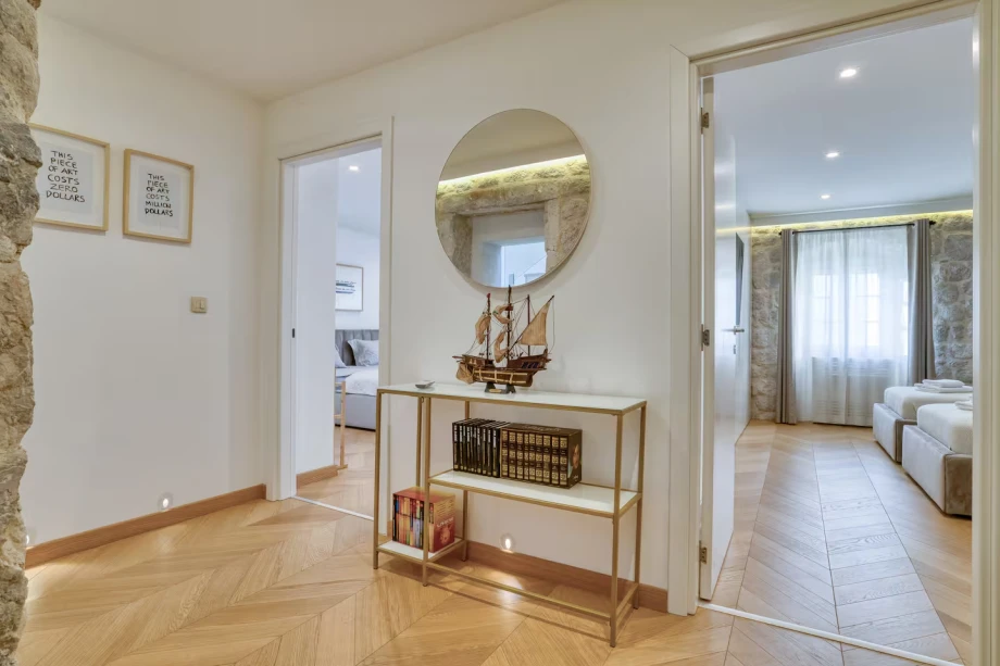 Villa Riviera Privata Entry Lounge