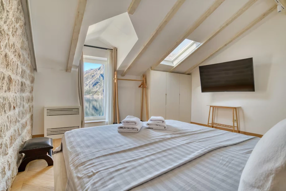 Villa Riviera Privata — Bedroom 2 with Soft Neutral Décor