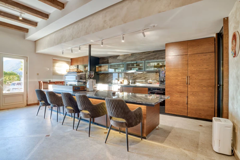 Villa Riviera Privata — Full Kitchen Interior View
