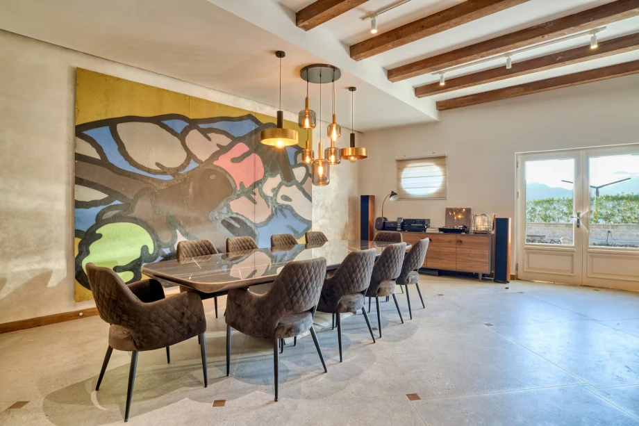 Villa Riviera Privata — Dining Table Setting