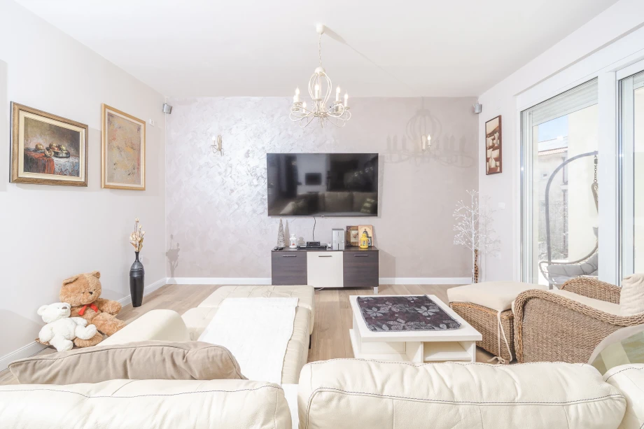 Spacious living room of the Moonstruck villa for rent with a huge panoramic window