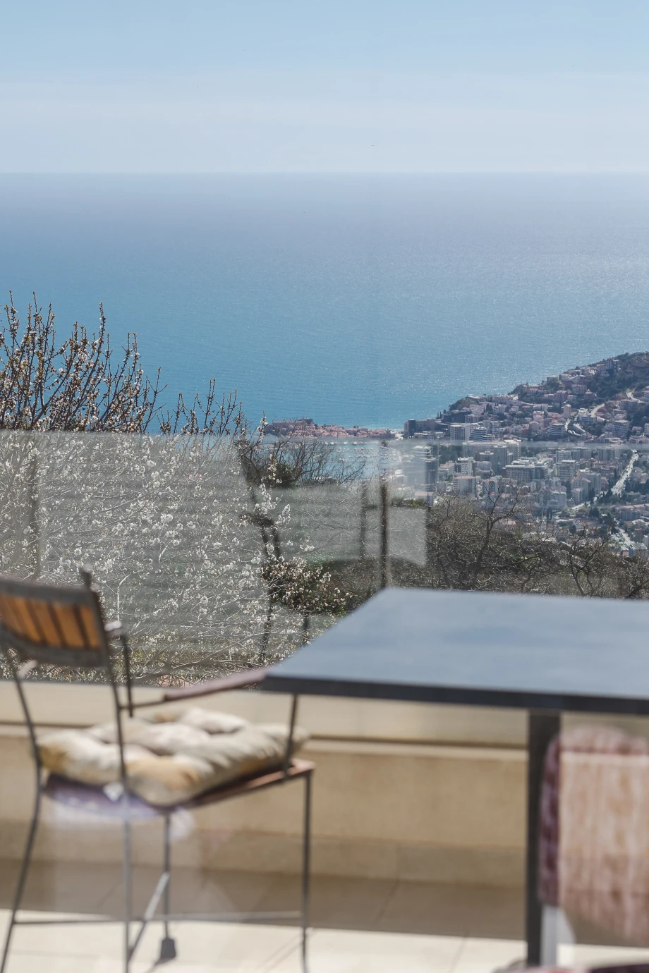 Moonstruck Villa with Pool