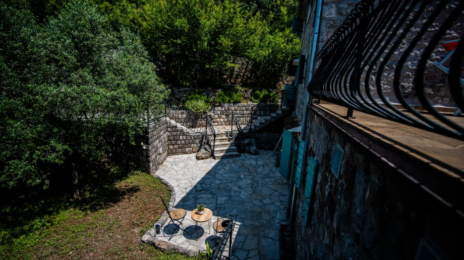 Stylish Outdoor Setting with Inviting Villa Atmosphere