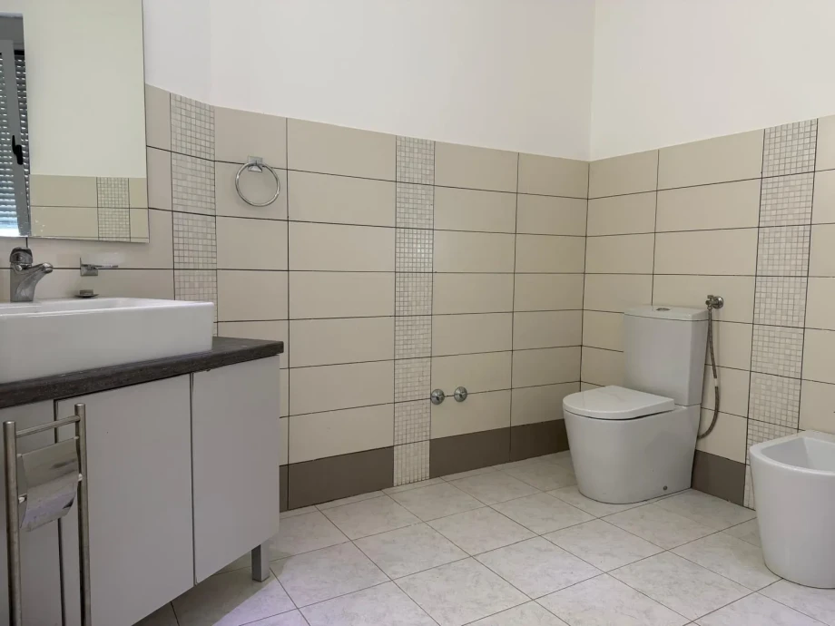 Elegant Guest Bathroom at Villa Celestia