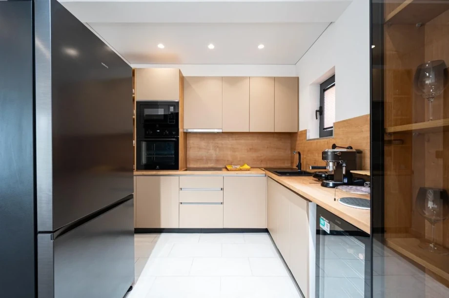Open-Plan Kitchen Designed for Social Cooking