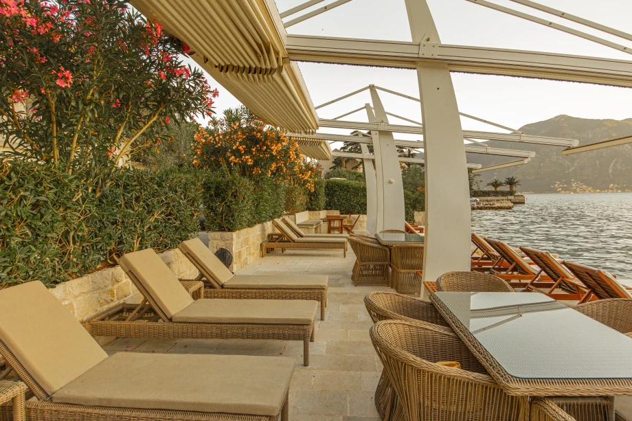 Seafront Sun Loungers | Stone House Seafront Villa