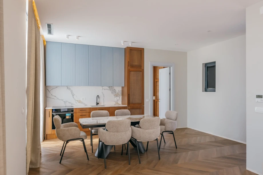 Modern Kitchen and Dining Area | Canvas Coast Villa