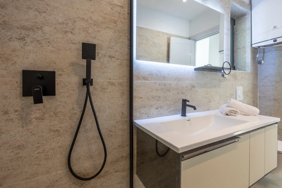 Contemporary Bathroom Interior | Canvas Coast Villa