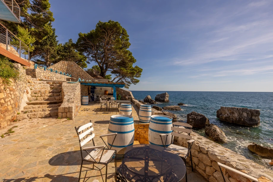 Beachfront Bar at Canvas Coast Villa